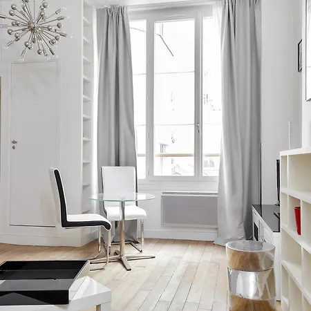 Apartment Gravilliers 34 Paris